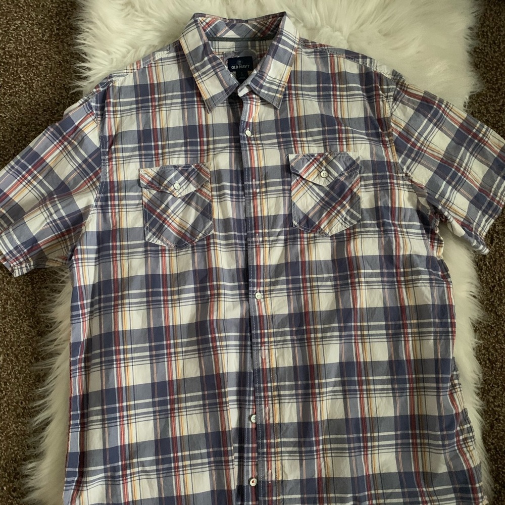 ☀️Men’s plaid button down shirt